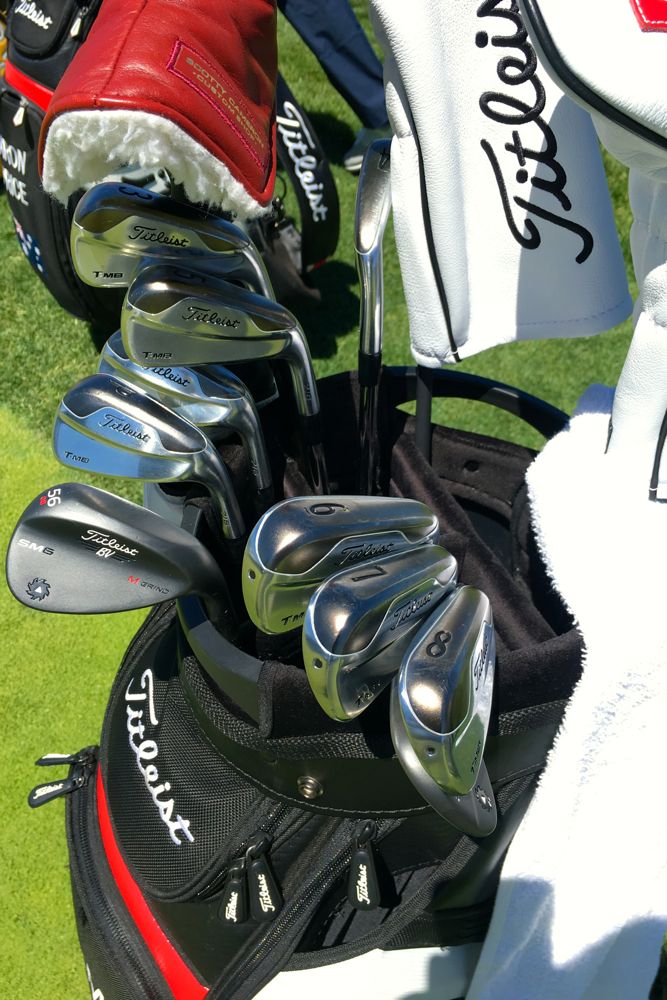 Smith&#39;s bag: Pro V1x golf ball, 915D4 (10.5º)...