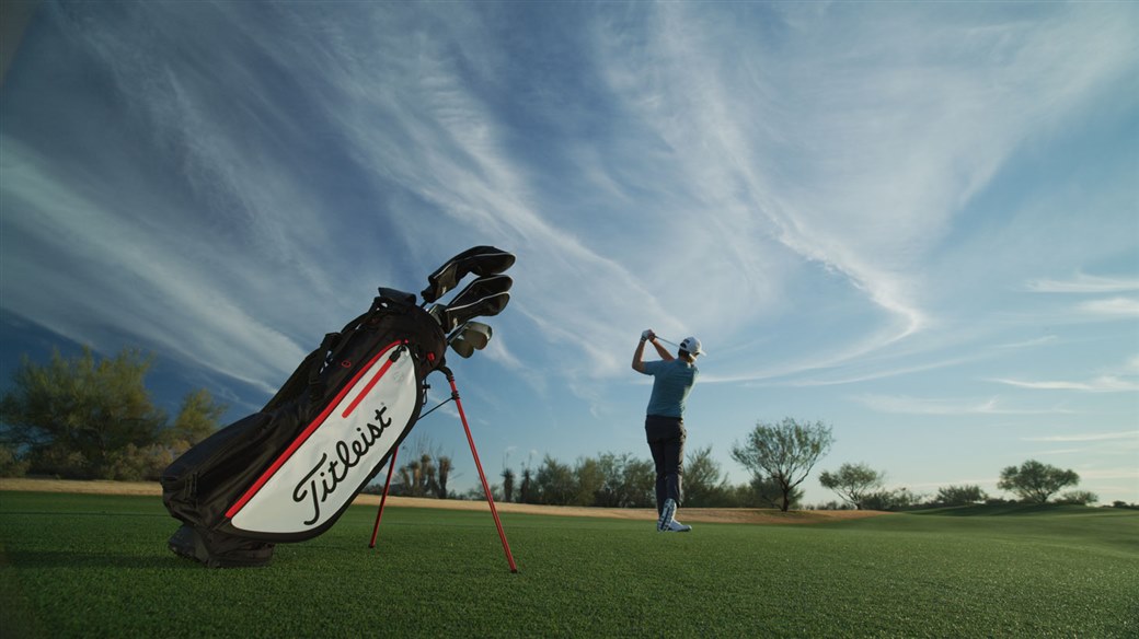 Players 4 Plus Stand Bag Golf Swing