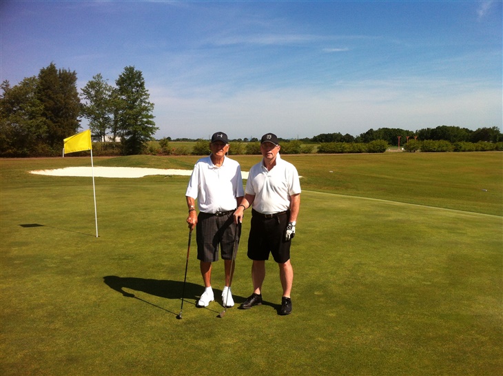 Two holes in one in less than 30 minutes Team Titleist